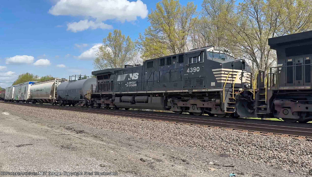 NS 4390